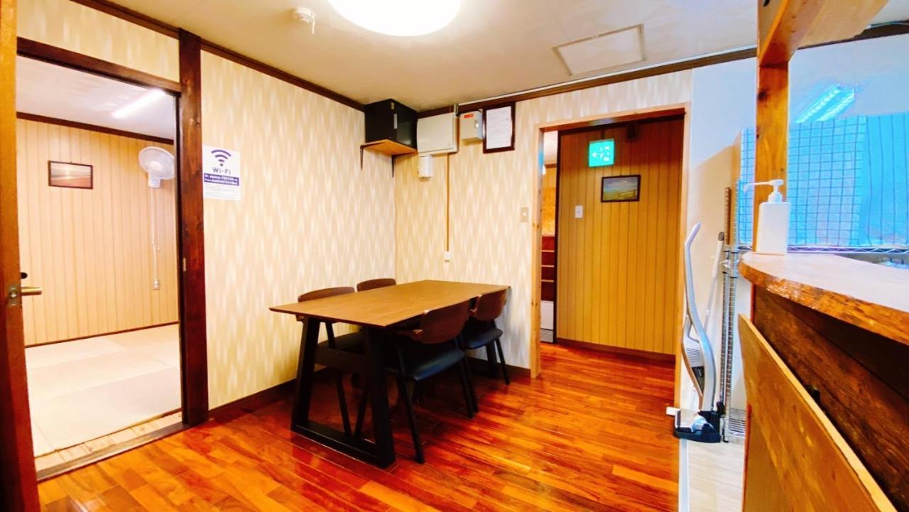 Apartment Okinawa Jinjin -沖縄伝統体験型宿じんじん-